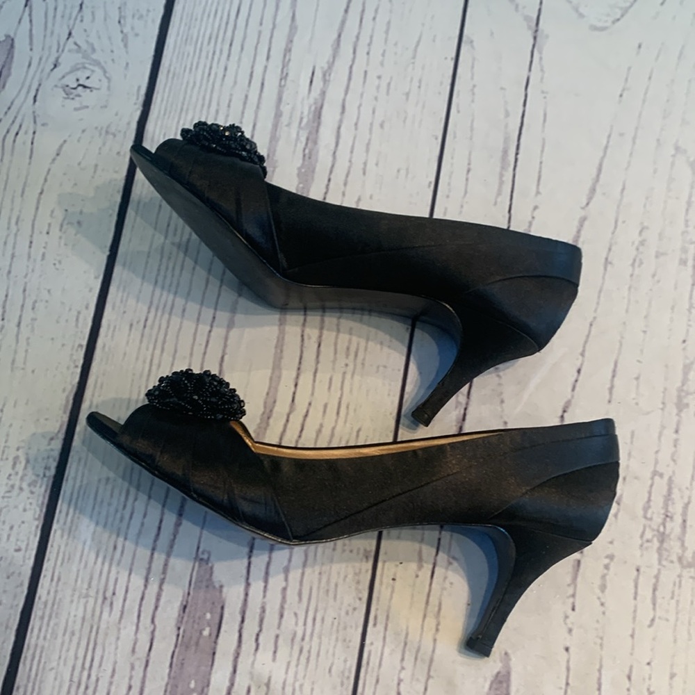 Mootsies Tootsies heel